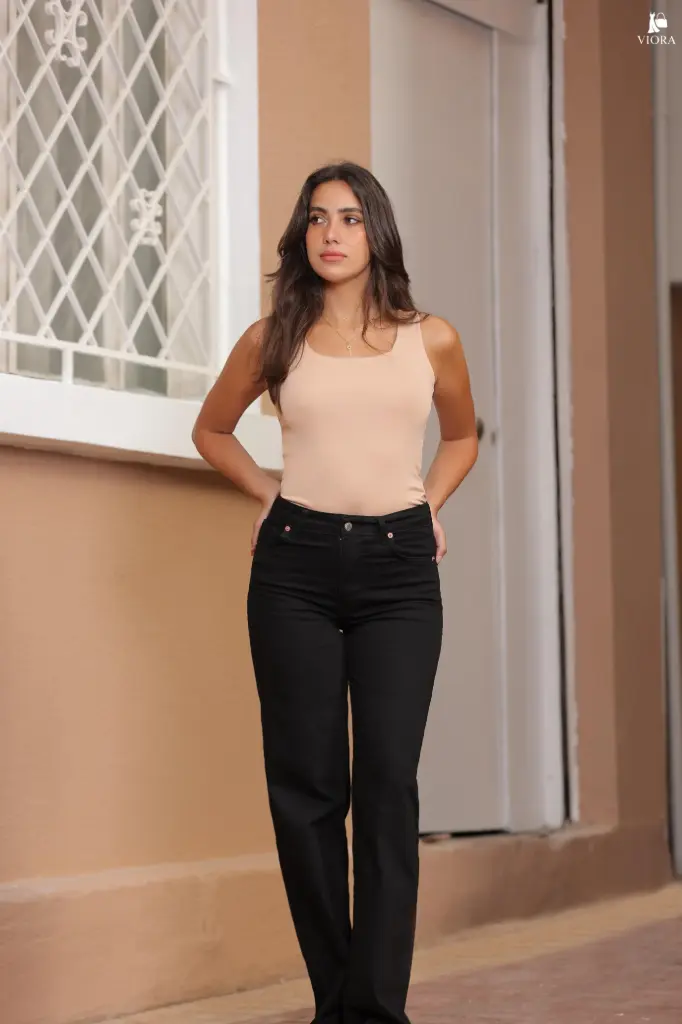 Timeless Style Black High-Rise Jeans